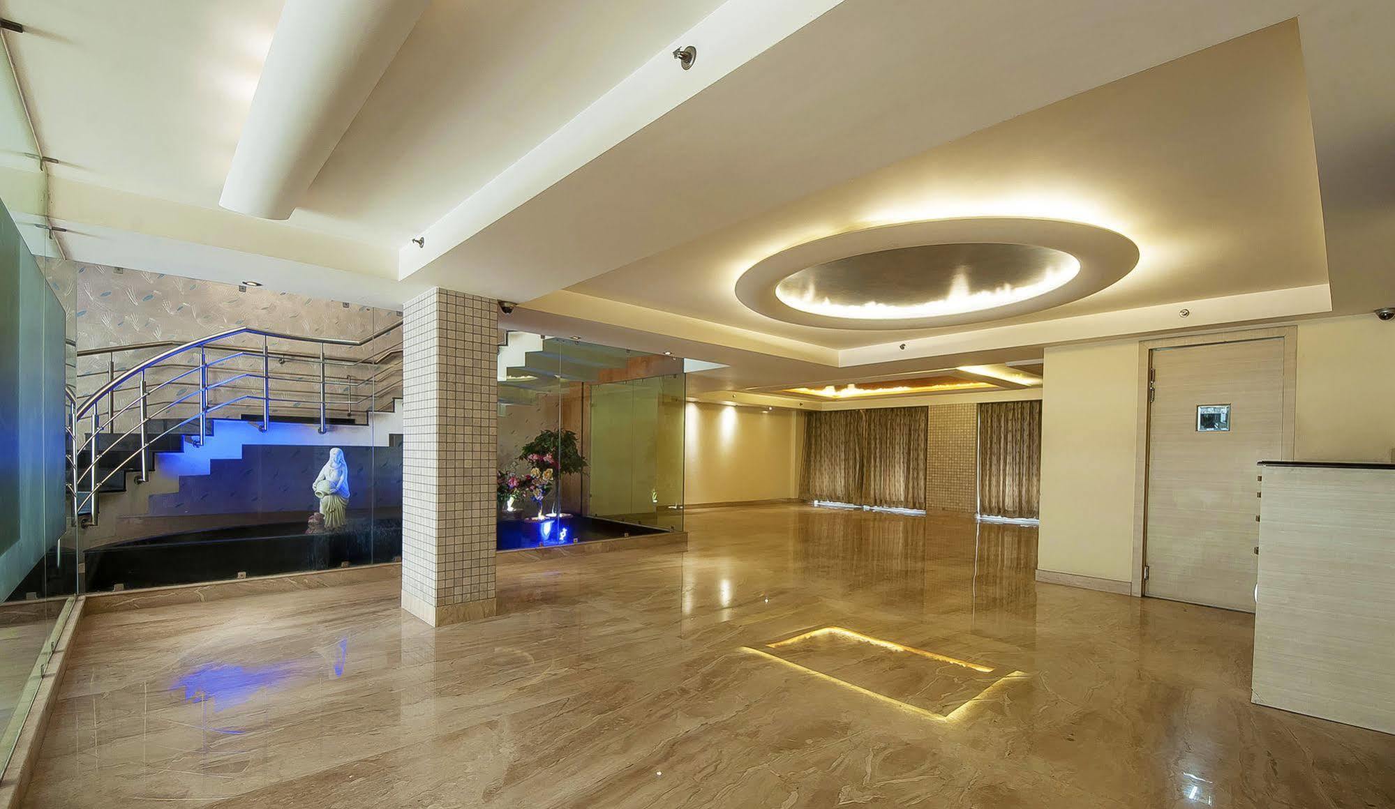 Mayur Hotel Nové Dillí Exteriér fotografie